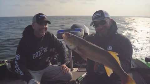 Catching Giant Green Bay Walleyes on Glide Baits episode thumbnail